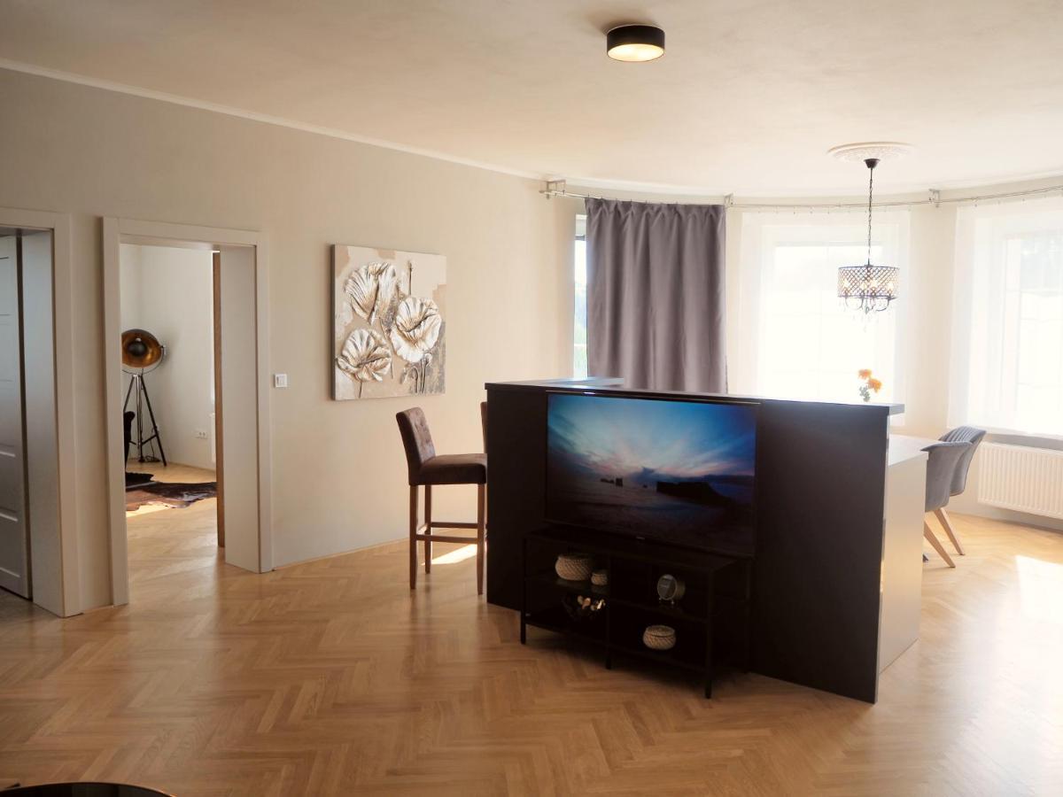 Апартаменты Vila Pod Lipami Брунталь Экстерьер фото